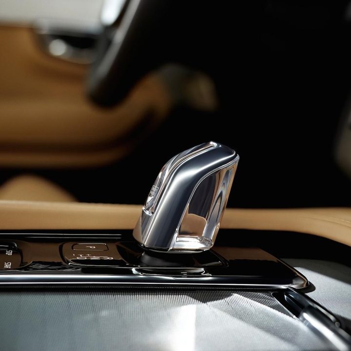 the volvo xc90 t8 hybrid make it easy being green 149804 all new