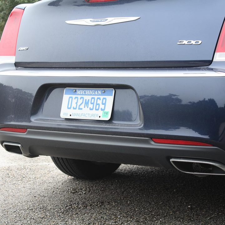 2015 Chrysler 300 bumper