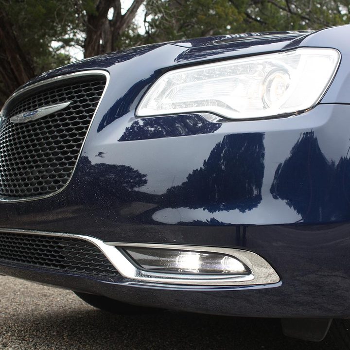 2015 Chrysler 300 front bumper