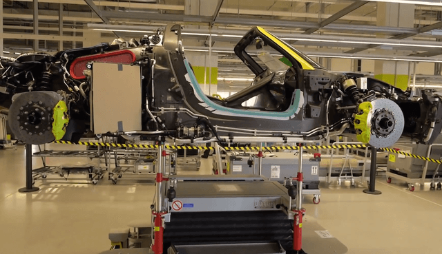 Porsche 918 Spyder Assembly