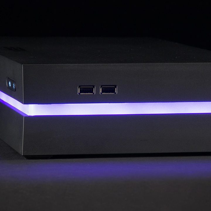 iBuyPower SBX review side