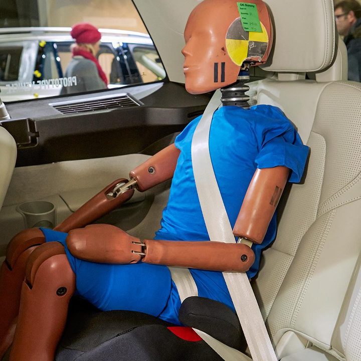 Volvo XC90 safety tech 37