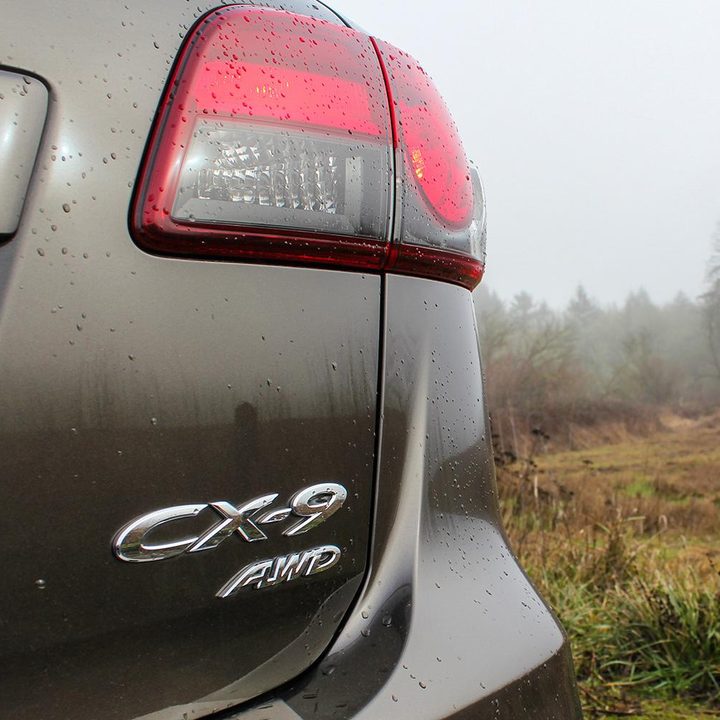 2015 Mazda CX 9 rear macro