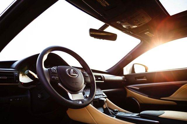 2015_Lexus_RC_350_F_SPORT_009-