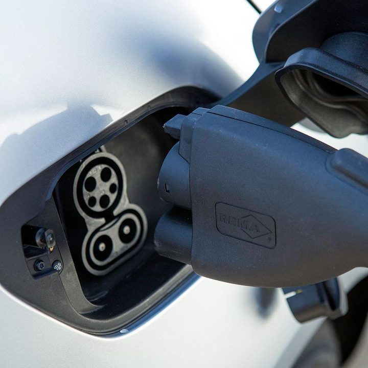 bmw vw and chargepoint create express charging corridors dc fast charge vert 188