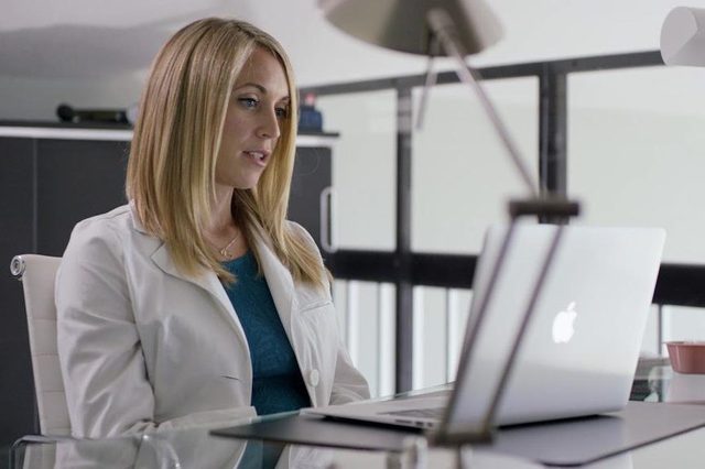 Doctor-on-Laptop