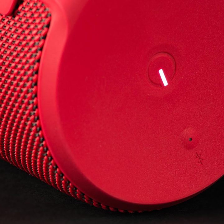 UE Megaboom Ultimate Ears speaker review power button
