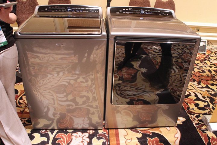 Whirlpool Smart Washer and Dryer 1