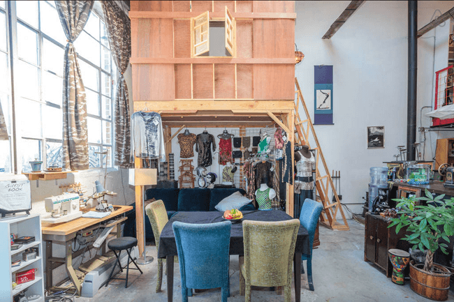 10 absurd vacation rentals jaggers villa bransons village meta gallery 3