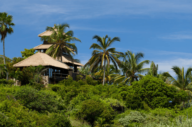 10 absurd vacation rentals jaggers villa bransons village necker gallery 2