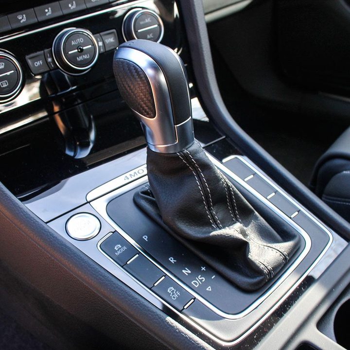 2015 VW Golf R gearstick
