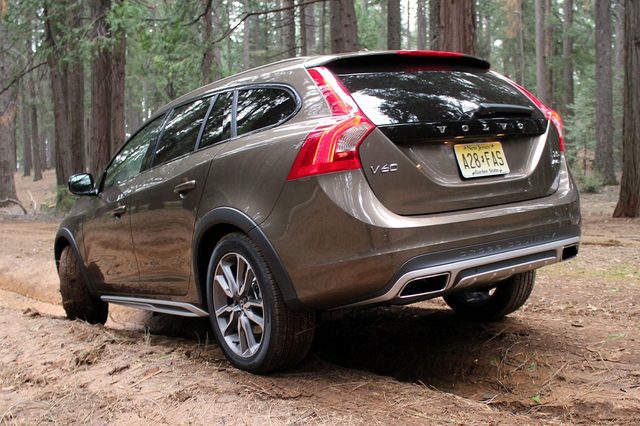 2015 Volvo V60 Cross Country