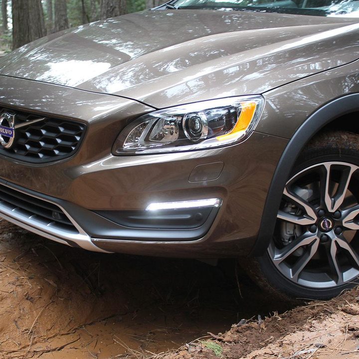 2015 Volvo V60 Cross Country