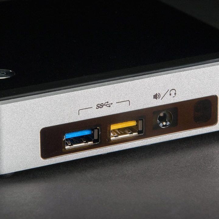 Intel NUC Core i5 NUCi5RYK mini PC review front ports