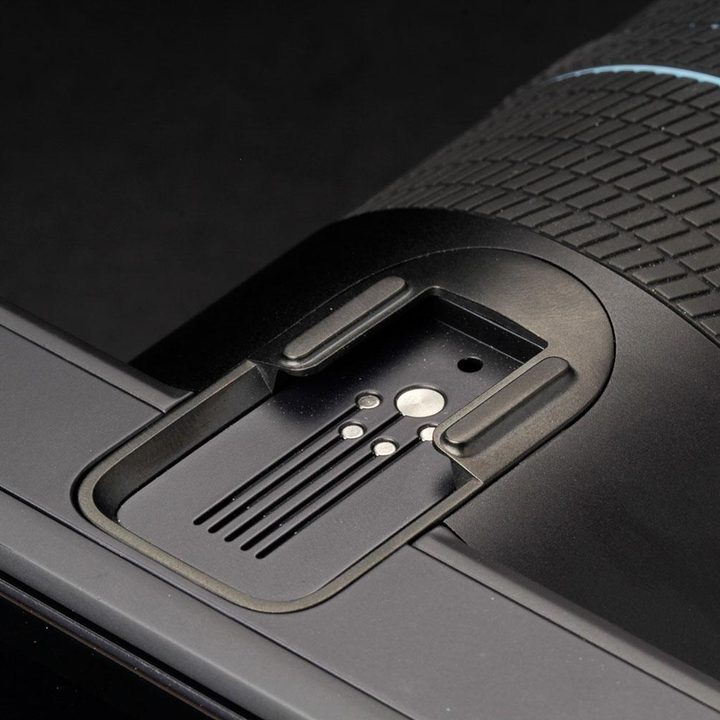 Lytro Illum hotshoe