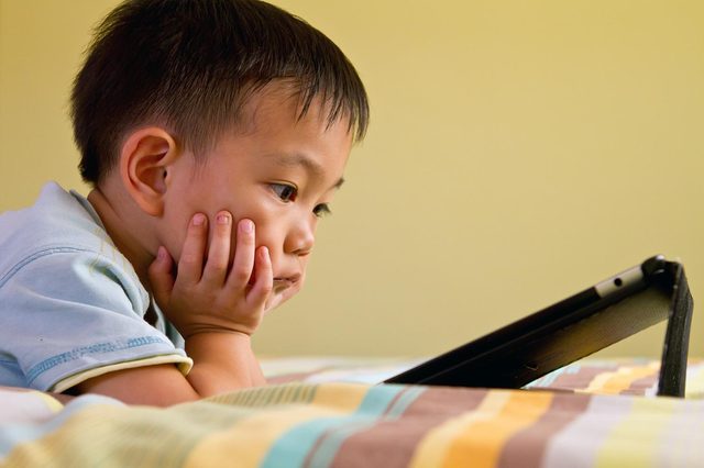 Taiwan banned kids phones tablets