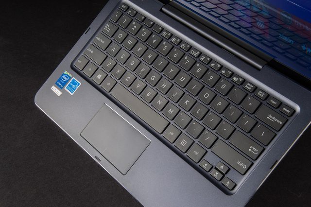 Asus-Tai-Chi-T300-laptop-keyboard