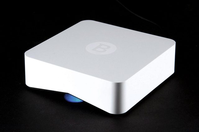 Bitdefender Box front top angle full 2