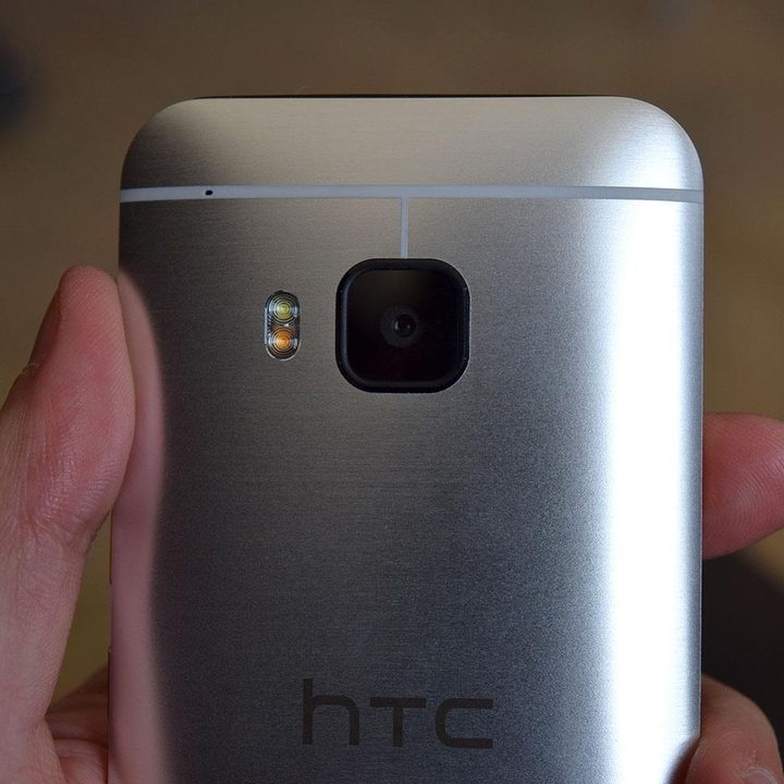 HTC One M9 back camera