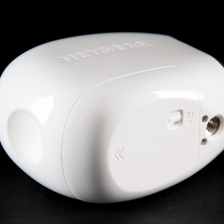 Netgear Arlo bottom