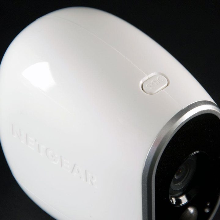 Netgear Arlo sync button
