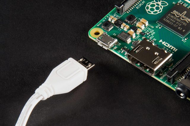Raspberry Pi 2 mini PC