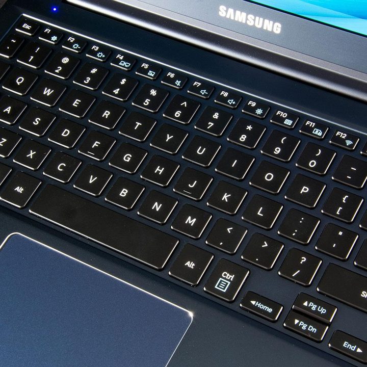 Samsung ATIV Book 9 keyboard