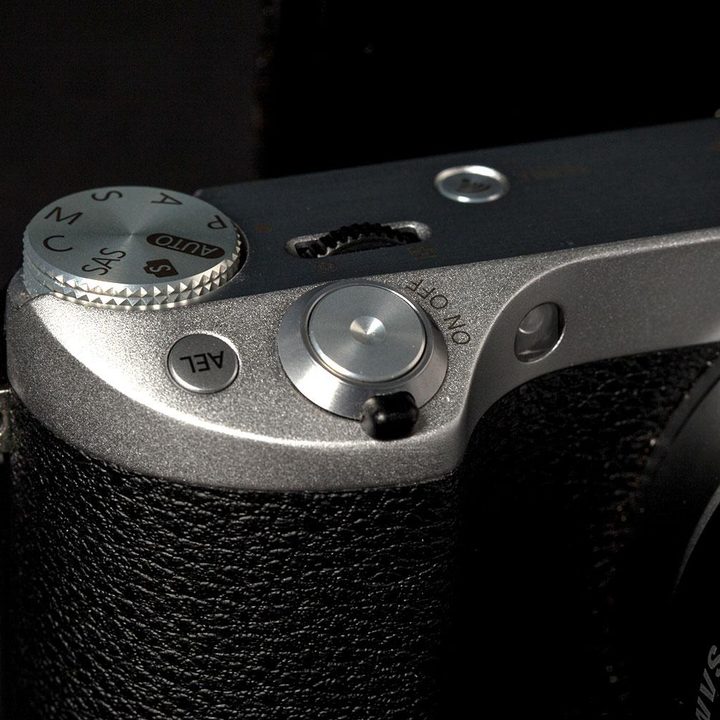 Samsung NX500 top dials