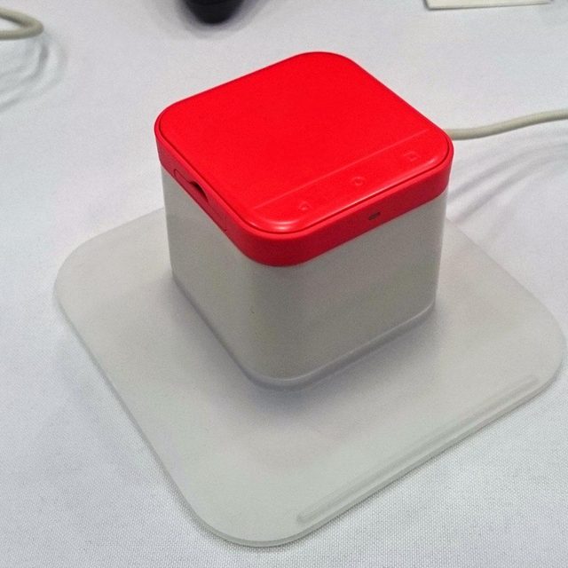 SlimPort Nano-Console
