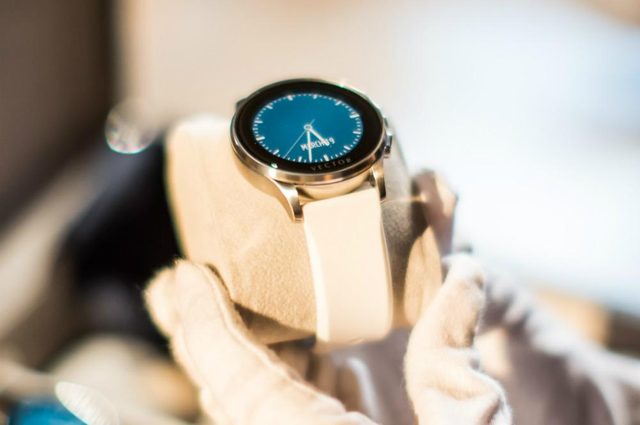 Vector Watch Gold