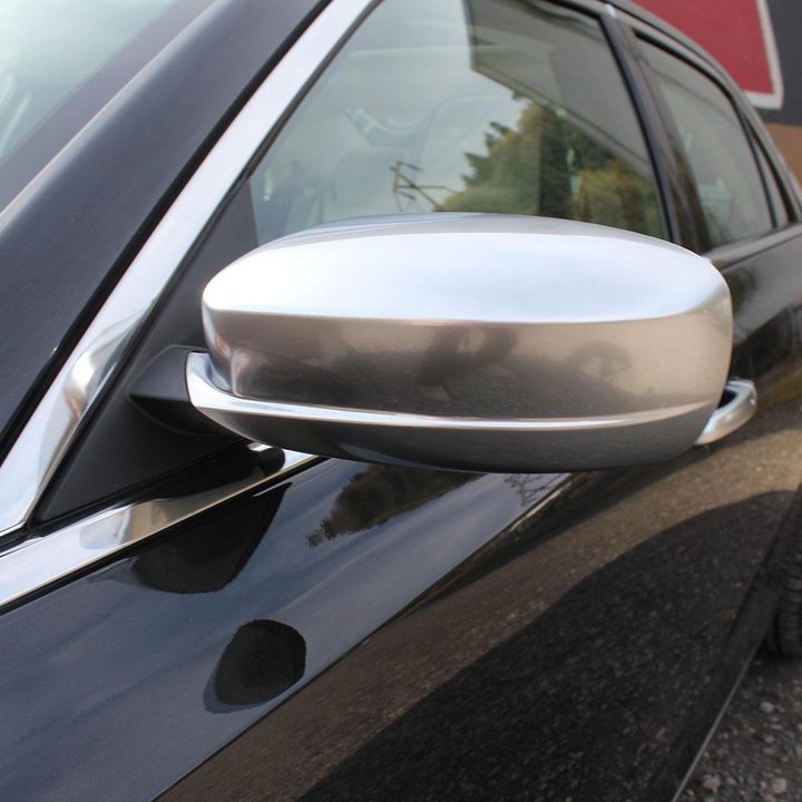 2015 Chrysler 300C Platinum
