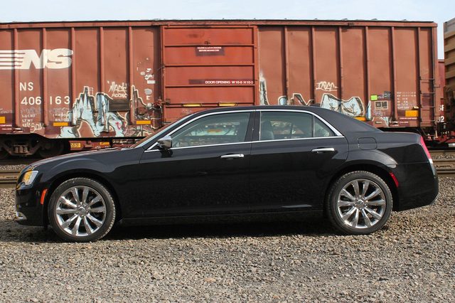 2015 Chrysler 300C Platinum