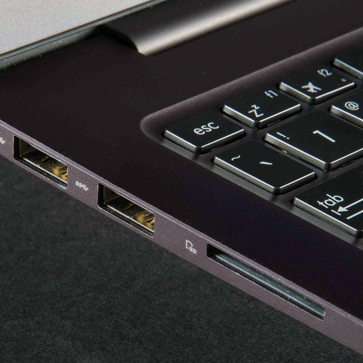 ASUS UX305 ports