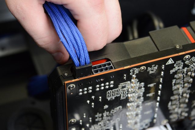InstallGPU-PowerCables