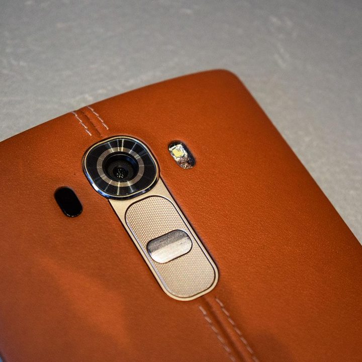 LG G4 leather case camera
