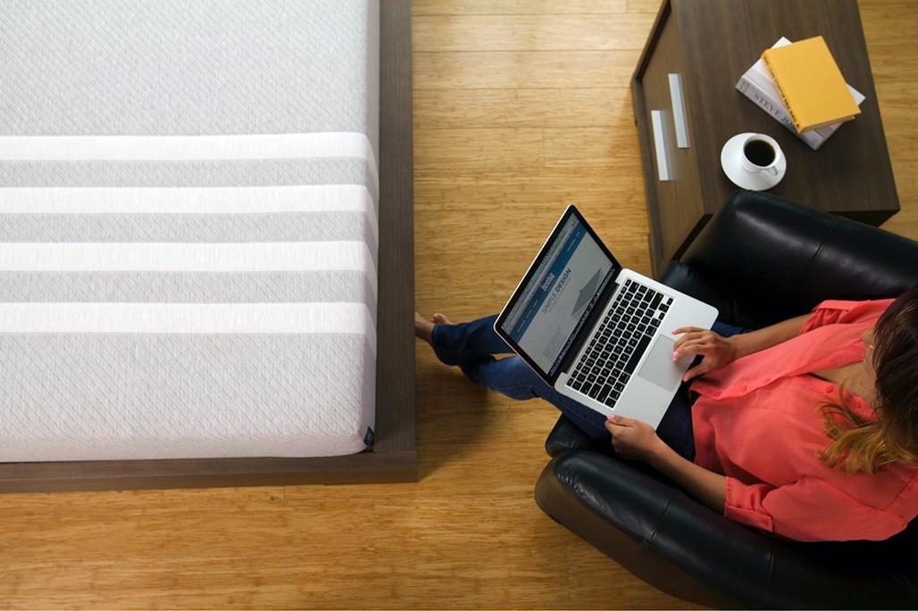 leesa mattress review laptop