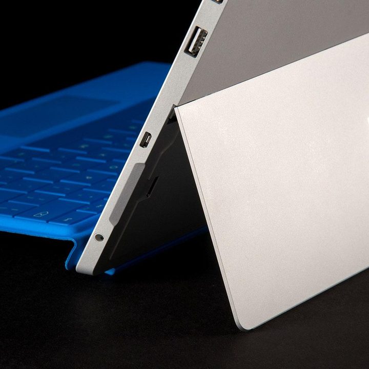 Microsoft Surface 3 kickstand detail