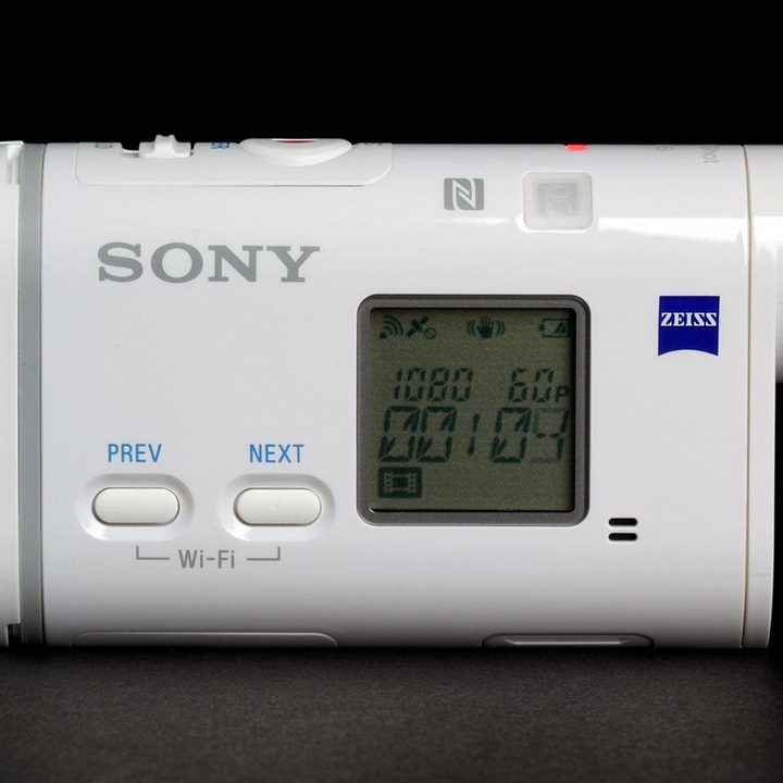 Sony Action Cam 4K side LCD screen