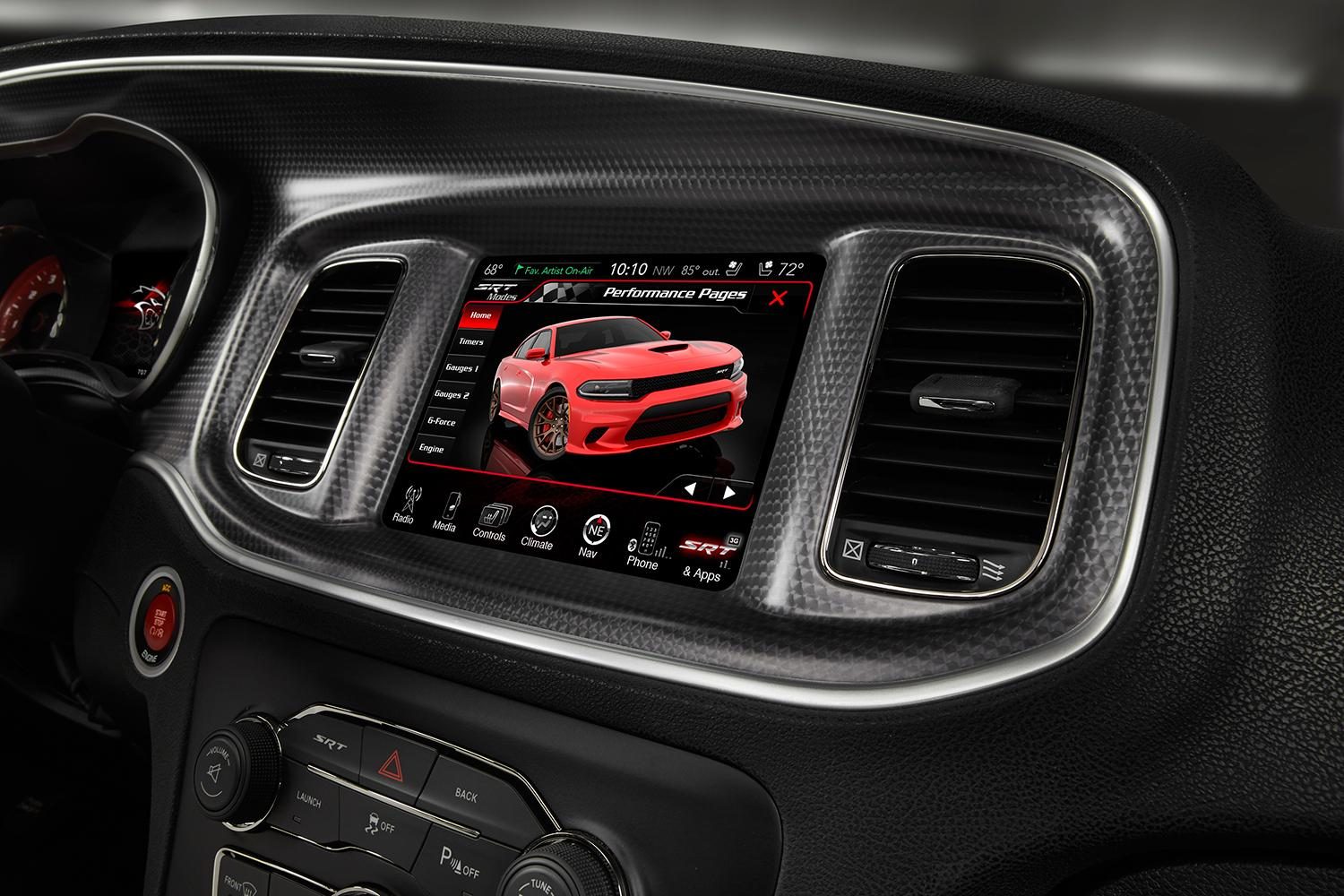 2015 car of the year awards fca uconnect 2