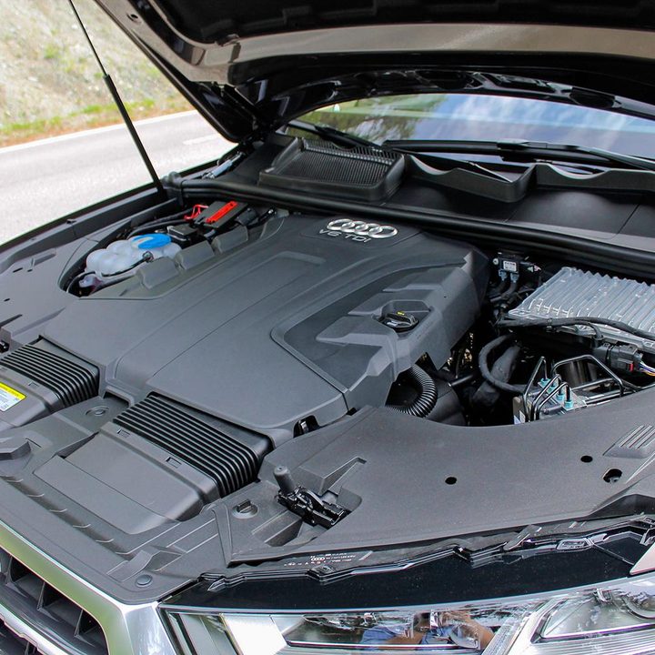 2016 audi q7 first drive under the hood