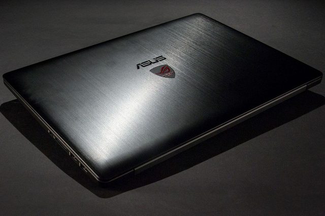 ASUS RoG G501JW DS71 top angle
