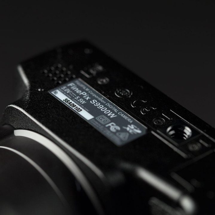 Fujifilm FinePix s9900W