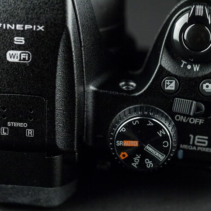 Fujifilm FinePix s9900W