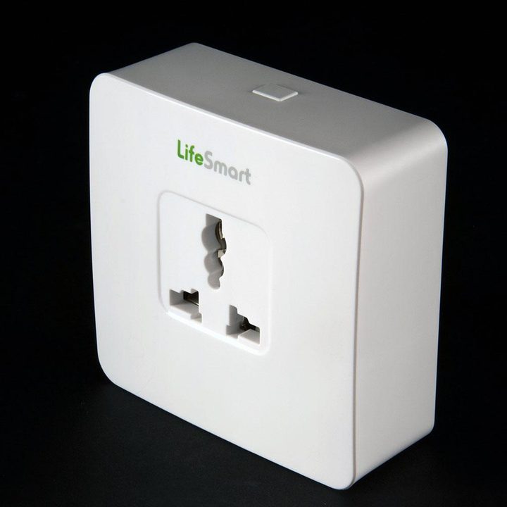 Lifesmart security system sensor plug front
