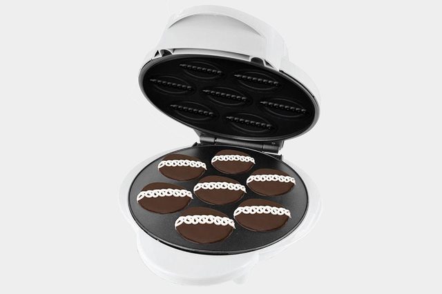 Smart Planet Hostess Mini Cupcake Maker