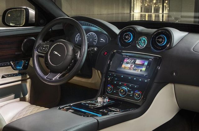 Jaguar XJ
