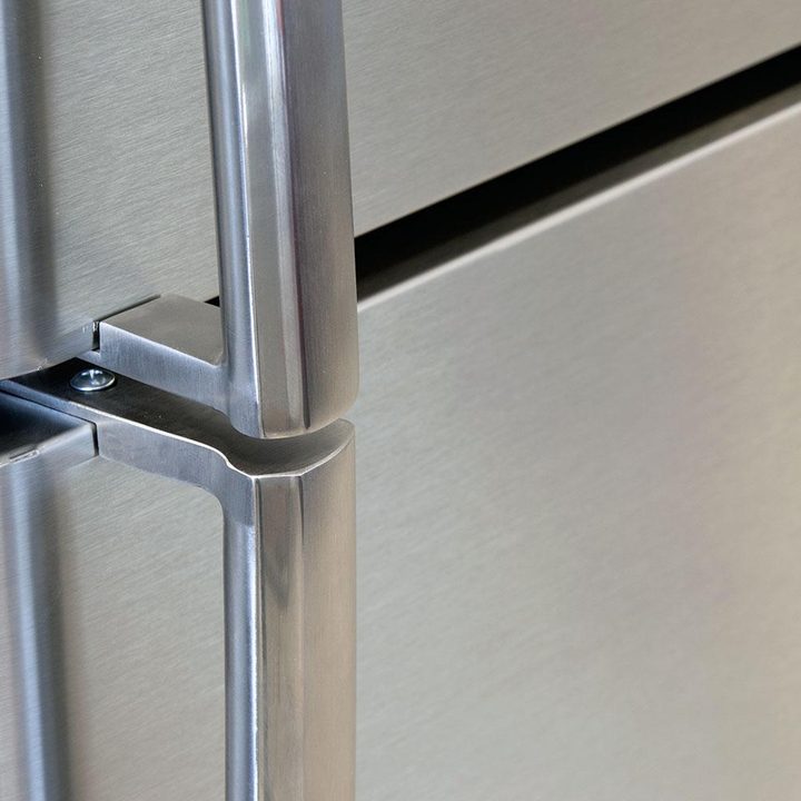 Frigidaire FGHT1846QF handles