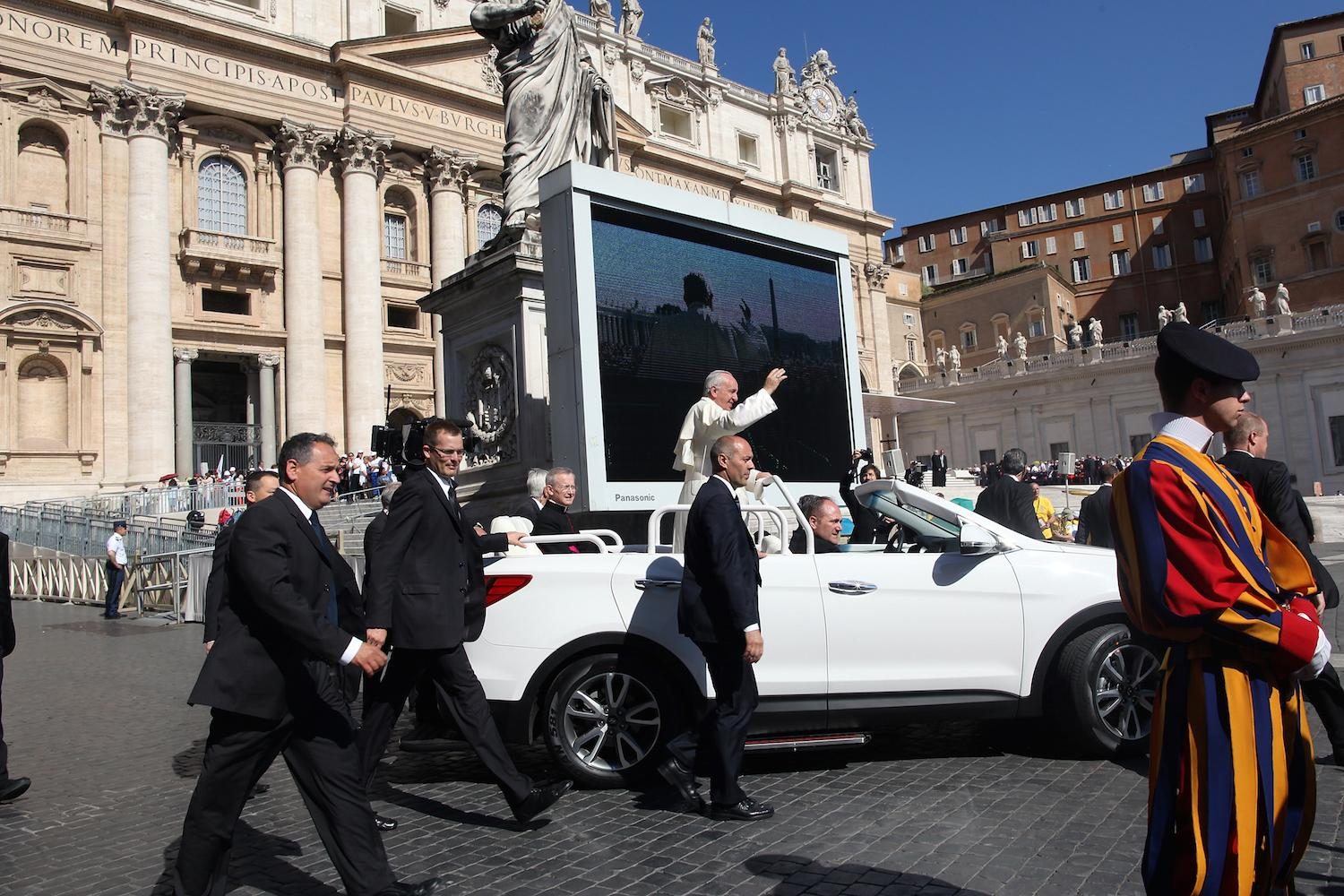 Popemobile side