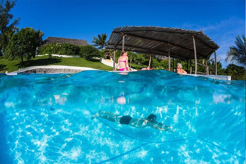 retreat from society and relax in these idyllic cabins around the world manta resort 7