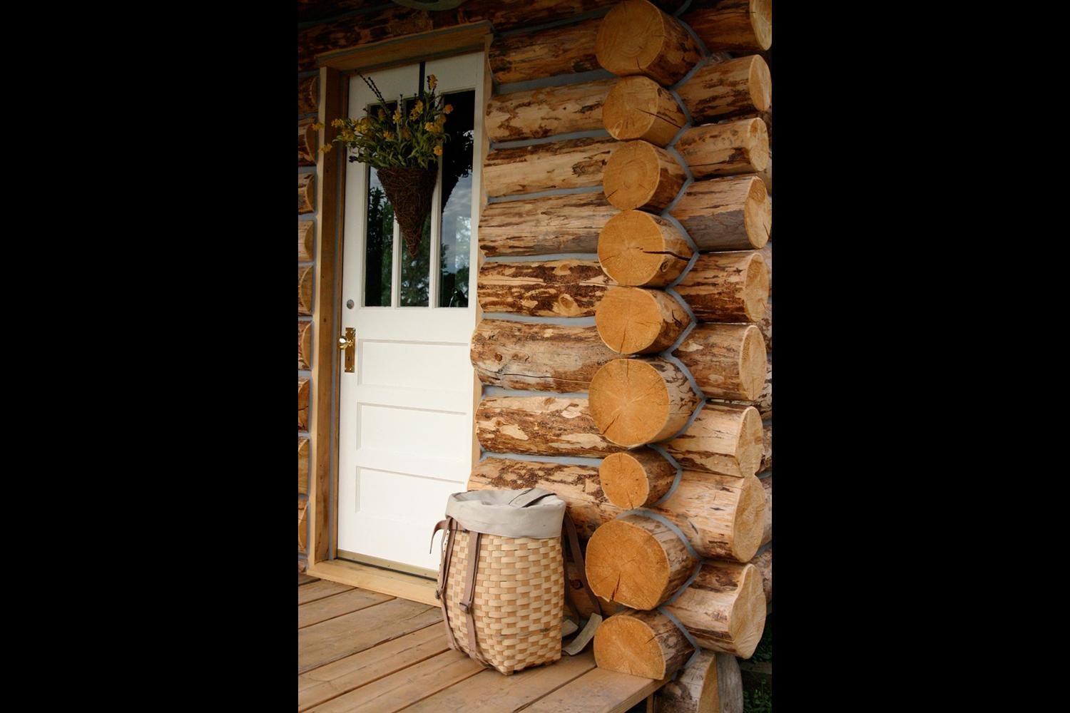 retreat from society and relax in these idyllic cabins around the world ski hut 2